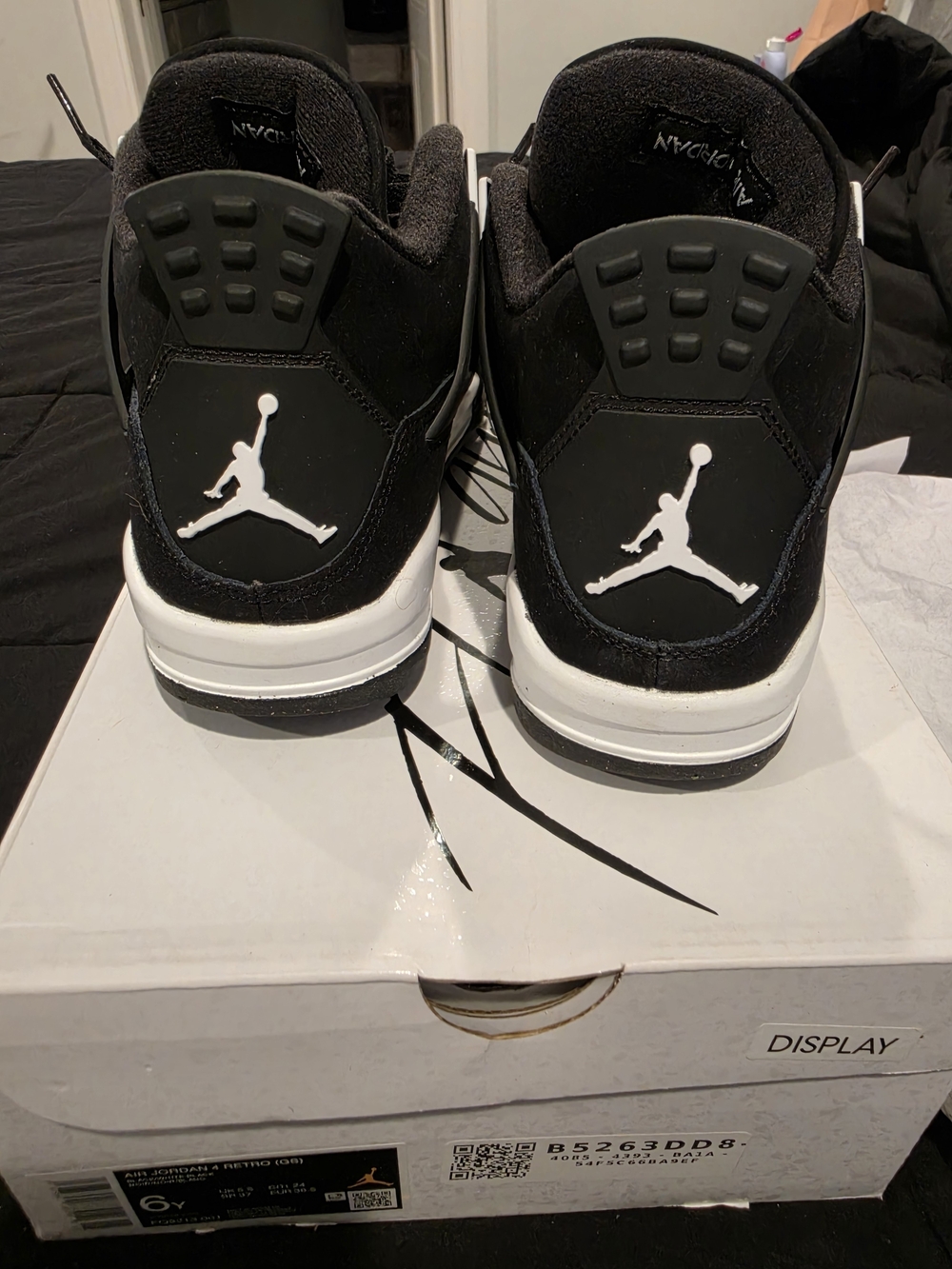 Jordan 4 - Picture 5 of 7